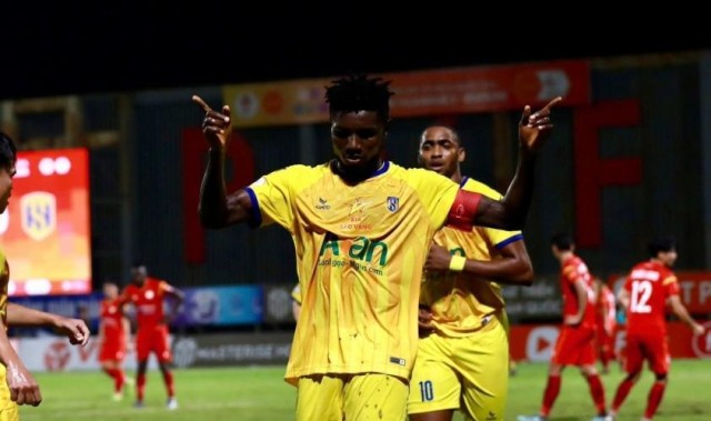 越南媒体：29岁尼日利亚籍球员奥拉哈已经申请入籍越南