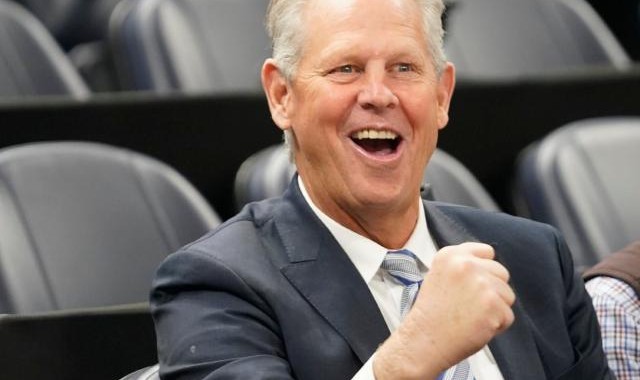 拆家教科书！米切尔+戈贝尔换回9球员7首轮3互换