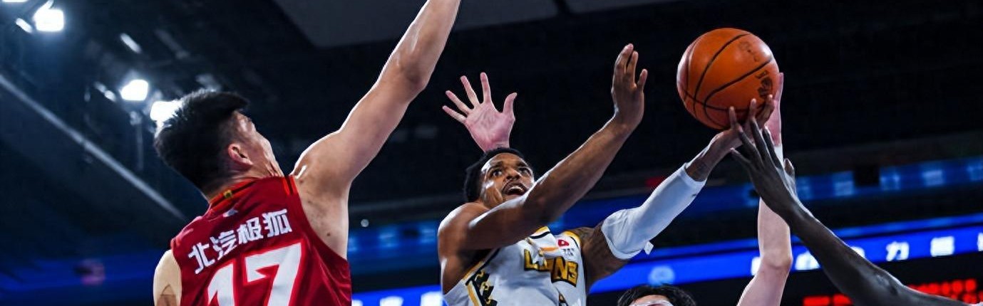 开云体育app-超级外援受伤！归期未定，将影响CBA争冠格局