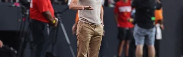 KAIYUN-滕哈赫：曼联下半场太松懈 友谊赛也不能这么踢