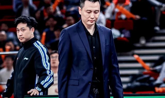 开云体育-卢伟展望北京：将重点限制两后卫，队内有小伤问题不大！|上海|张镇麟|陈盈骏|王哲林|球员_新浪新闻